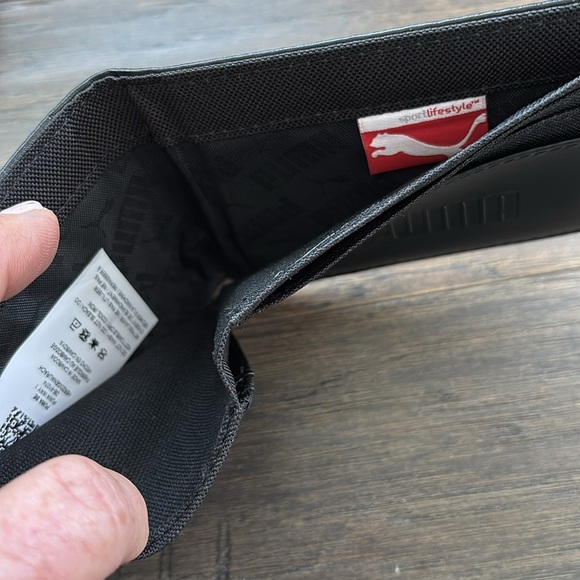 PUMA Bi-Fold Wallet/Bill/6 card holder,slim fit,tin gift boxed - Picture 5 of 10